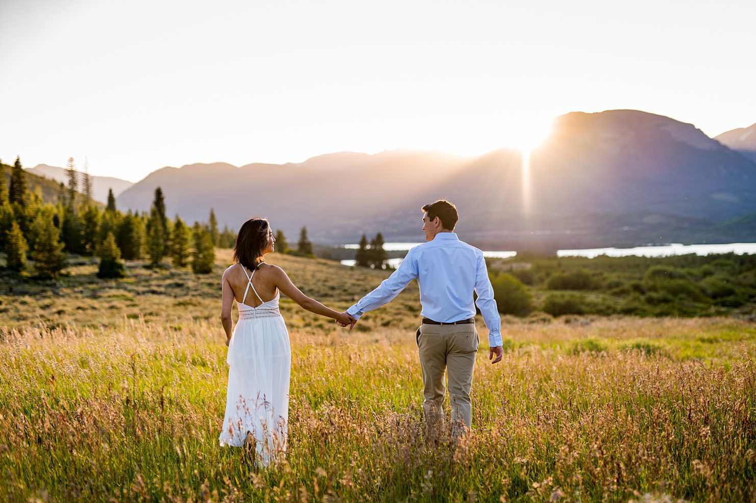 timeless engagement photos in Breckenridge